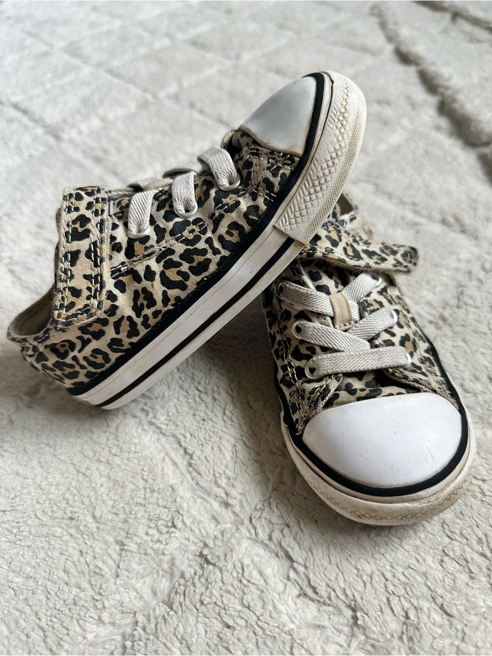 Converse All Star | Velcro Strap Cheetah Print Sneakers | Size 9